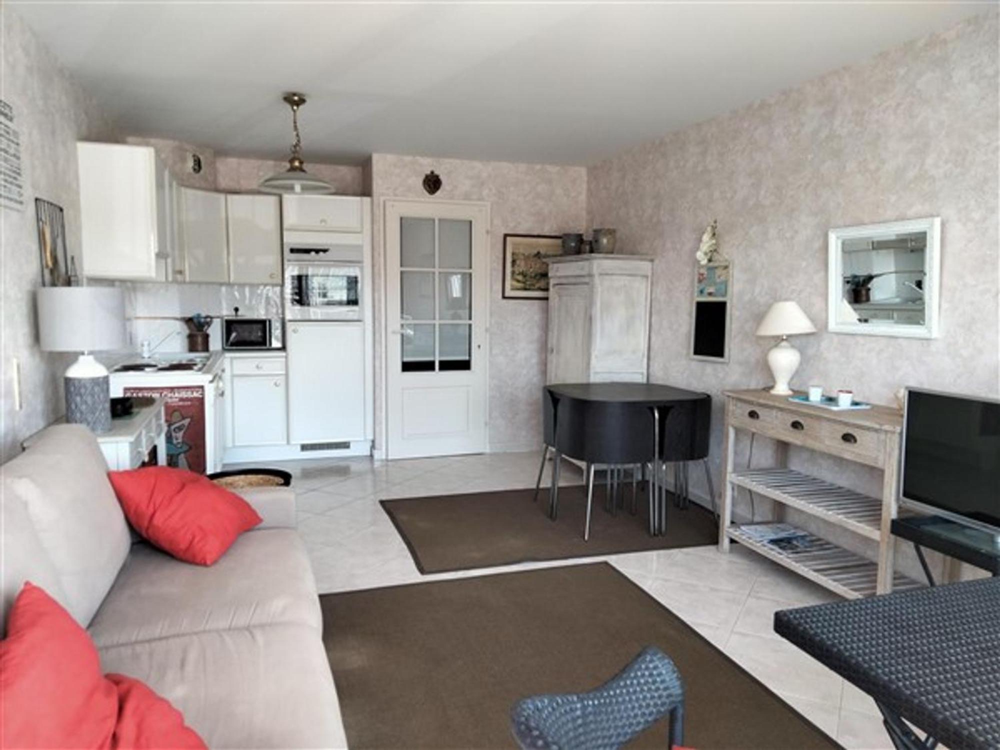 Studio Alcove - Face Au Chenal, 50M Plage/Port, 700M Centre-Ville, Capacite 3 Pers., Confort Moderne - Fr-1-331-202 Ле-Сабль-д'Олонн Екстер'єр фото